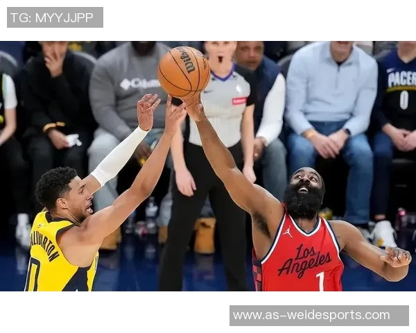 哈登全场30分7板7助表现出色带领球队取得胜利正负值高达22