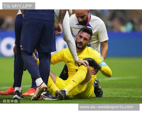 博安禁区手球送点洛里38岁高龄神勇扑救抱住点球