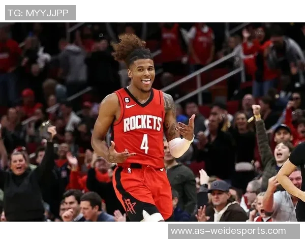 勇士新援莱昂斯接过33号球衣上一位是怀斯曼的传奇回顾